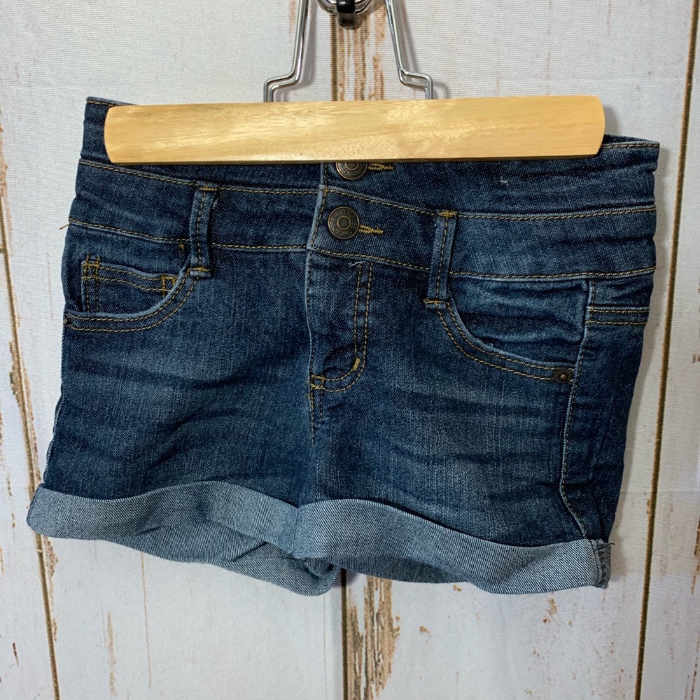 Cherokee high wasted double button darkwash size m